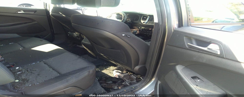 KM8J33A40HU499283 2017 HYUNDAI TUCSON photo no. 8