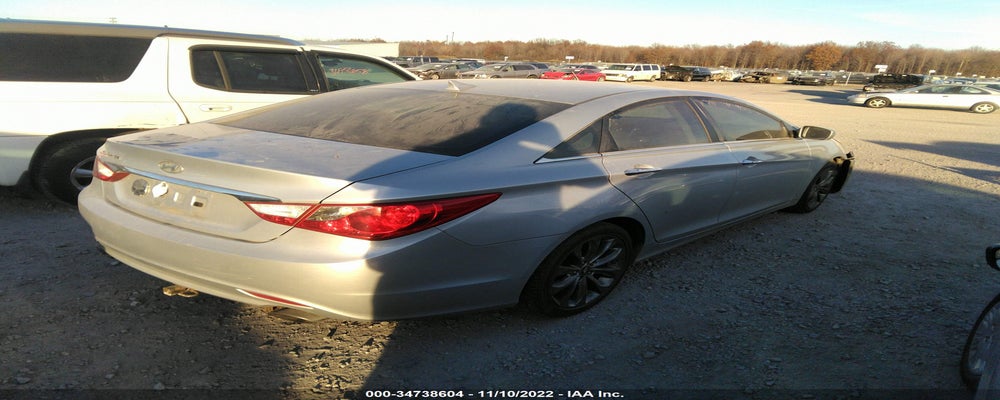5NPEC4AC1BH253671 2011 HYUNDAI SONATA photo no. 4
