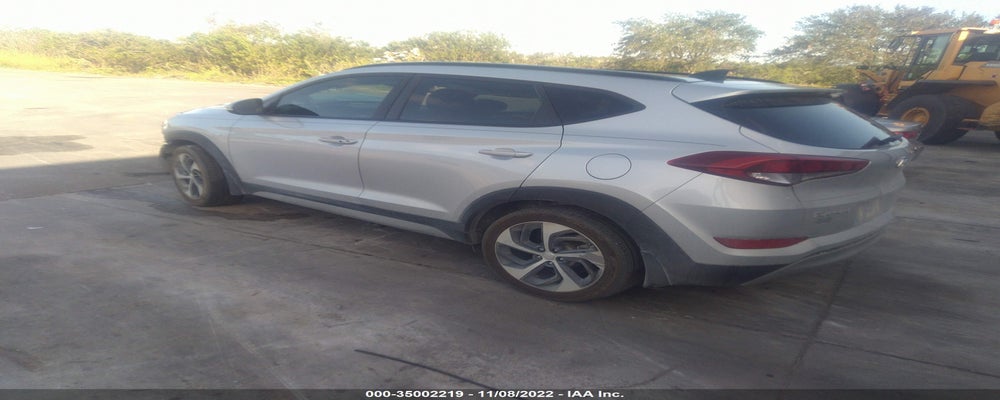 KM8J33A20JU743003 2018 HYUNDAI TUCSON photo no. 3