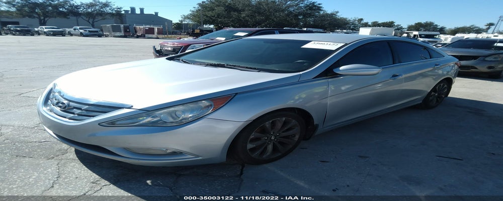 5NPEC4AC5BH267900 2011 HYUNDAI SONATA photo no. 2