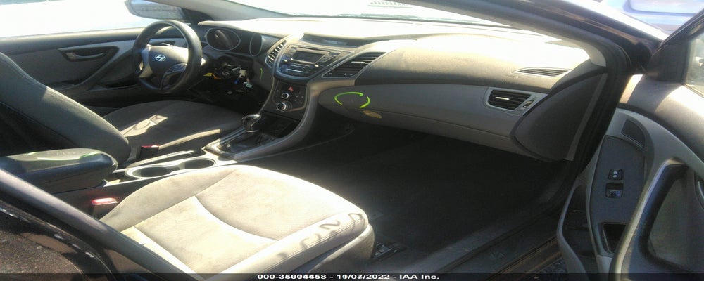 KMHDH4AE1GU601637 2016 HYUNDAI ELANTRA photo no. 5