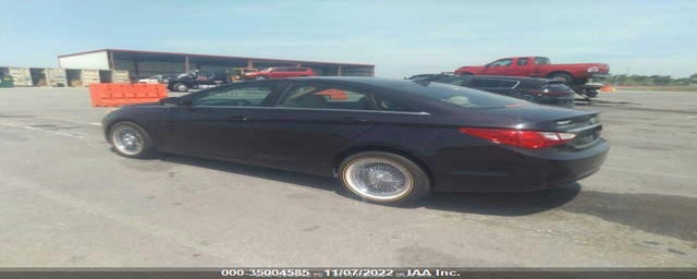 5NPEB4AC2BH052672 2011 HYUNDAI SONATA photo no. 3