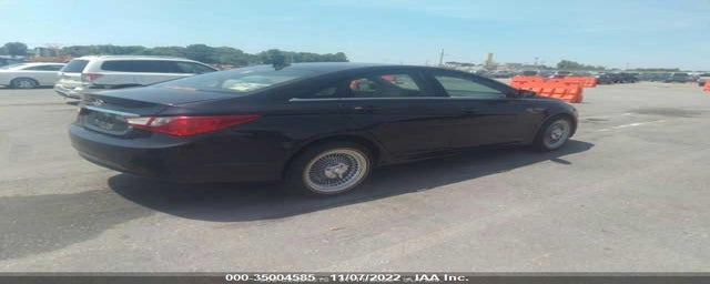 5NPEB4AC2BH052672 2011 HYUNDAI SONATA photo no. 4