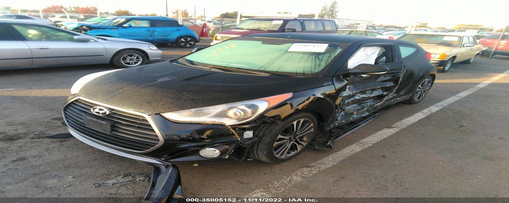KMHTC6AE6GU256580 2016 HYUNDAI VELOSTER photo no. 2