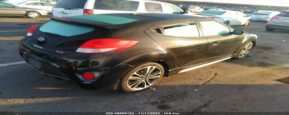 KMHTC6AE6GU256580 2016 HYUNDAI VELOSTER photo no. 4