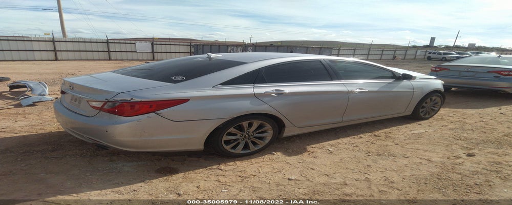 5NPEC4AC6BH290750 2011 HYUNDAI SONATA photo no. 4