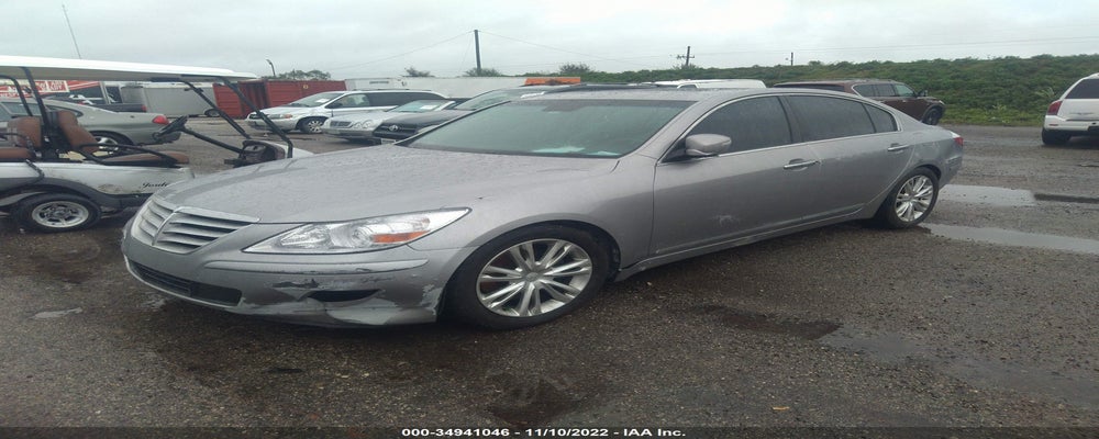 KMHGC4DF8BU115139 2011 HYUNDAI GENESIS photo no. 2