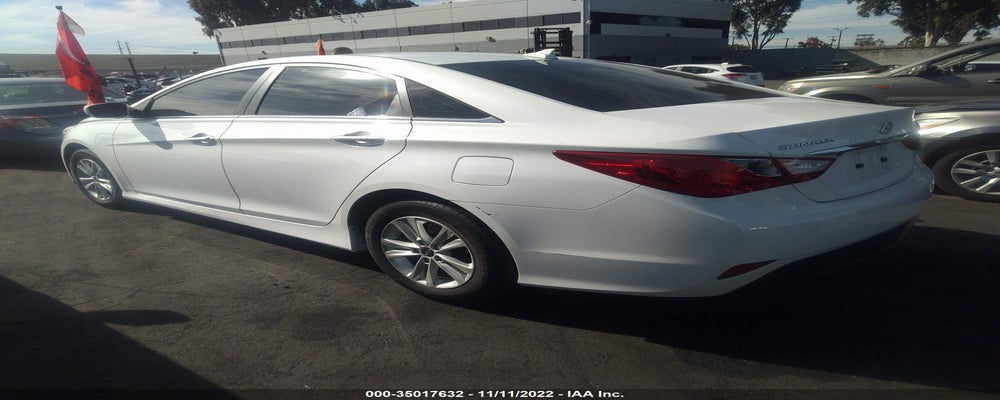 5NPEB4AC4EH900622 2014 HYUNDAI SONATA photo no. 3