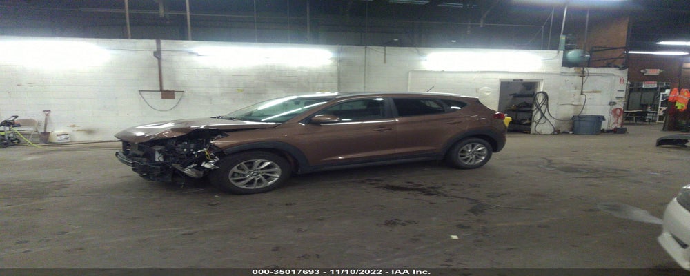 KM8J3CA21GU045721 2016 HYUNDAI TUCSON photo no. 2