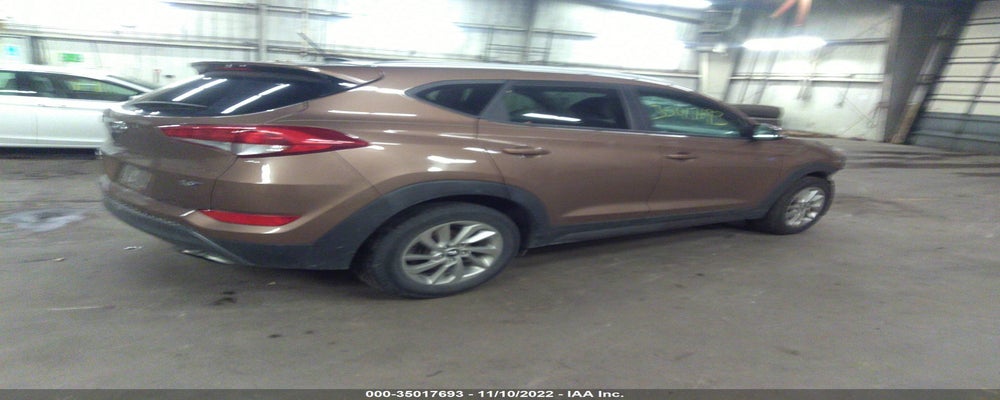 KM8J3CA21GU045721 2016 HYUNDAI TUCSON photo no. 4