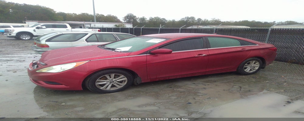 5NPEB4AC8BH149651 2011 HYUNDAI SONATA photo no. 2