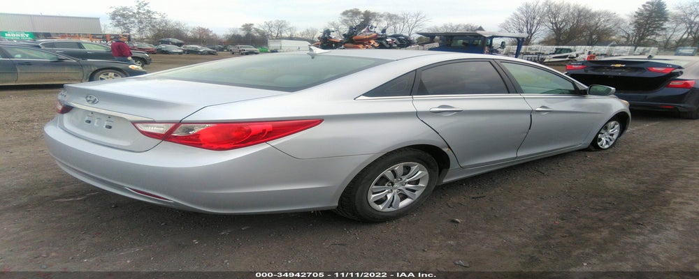 5NPEB4AC2BH060822 2011 HYUNDAI SONATA photo no. 4