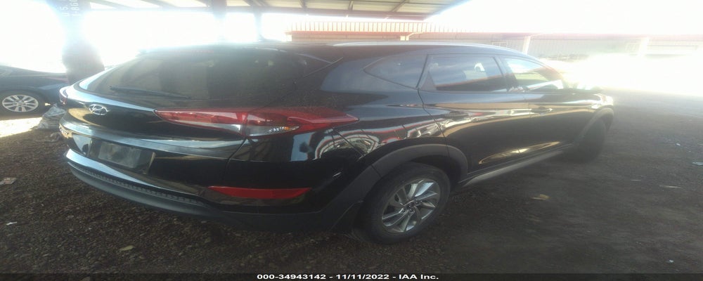 KM8J33A49HU330492 2017 HYUNDAI TUCSON photo no. 4