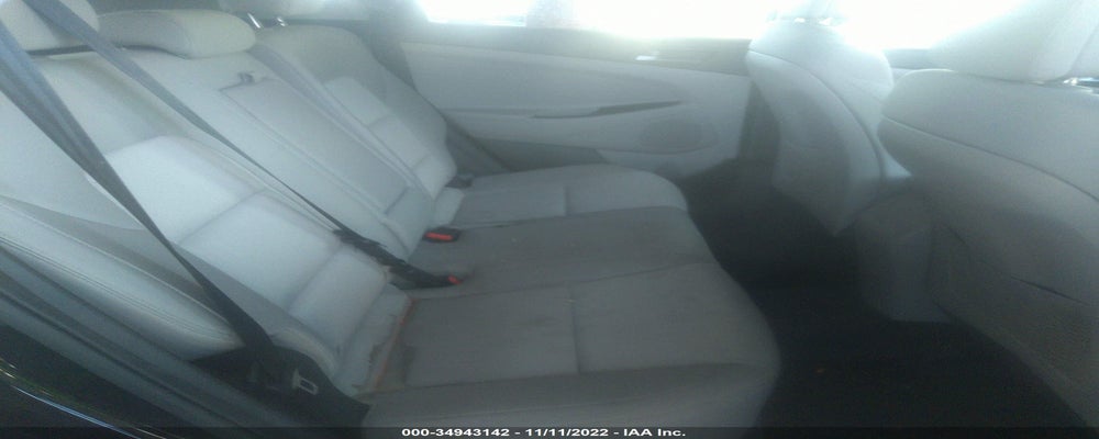KM8J33A49HU330492 2017 HYUNDAI TUCSON photo no. 8
