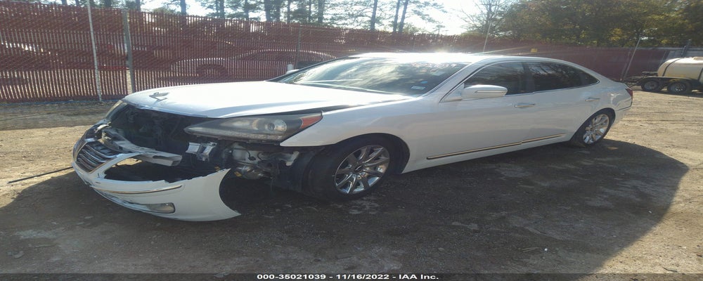 KMHGH4JF0BU038952 2011 HYUNDAI EQUUS photo no. 2
