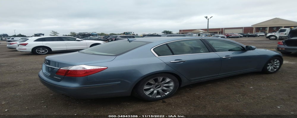 KMHGC4DE2BU115886 2011 HYUNDAI GENESIS photo no. 4