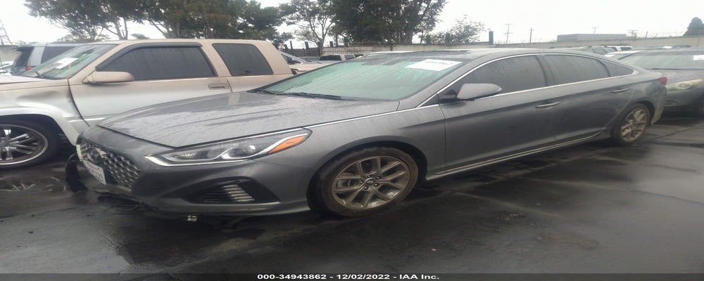 5NPE34AB4JH688285 2018 HYUNDAI SONATA photo no. 2