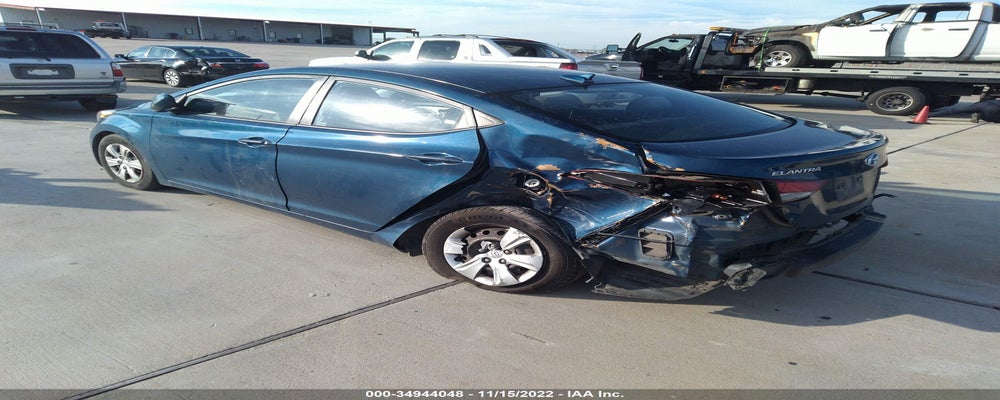 KMHDH4AE7GU526300 2016 HYUNDAI ELANTRA photo no. 3