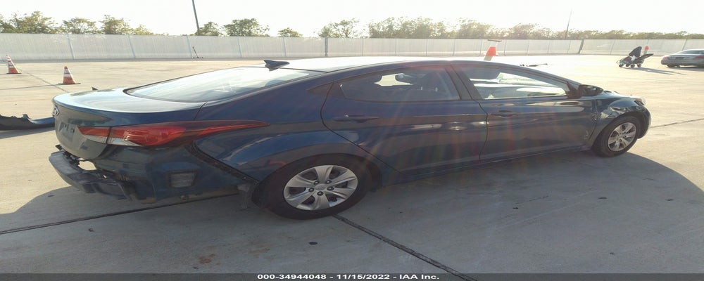KMHDH4AE7GU526300 2016 HYUNDAI ELANTRA photo no. 4