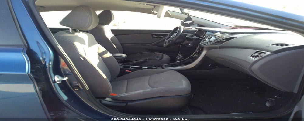 KMHDH4AE7GU526300 2016 HYUNDAI ELANTRA photo no. 5