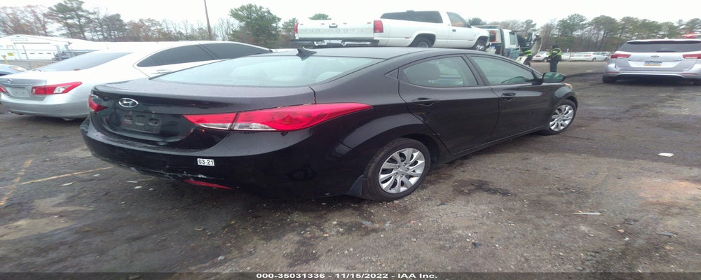 5NPDH4AE2DH217568 2013 HYUNDAI ELANTRA photo no. 4