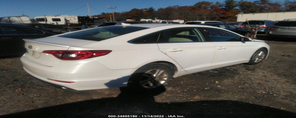 5NPE24AF5FH211880 2015 HYUNDAI SONATA photo no. 4