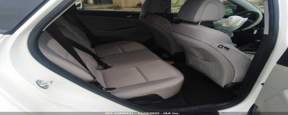 KM8J23A44HU577017 2017 HYUNDAI TUCSON photo no. 8