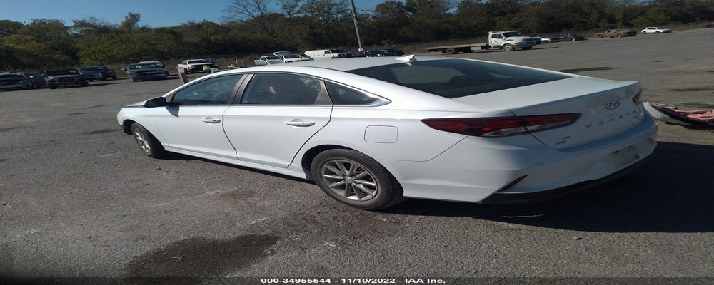 5NPE24AF7JH704422 2018 HYUNDAI SONATA photo no. 3