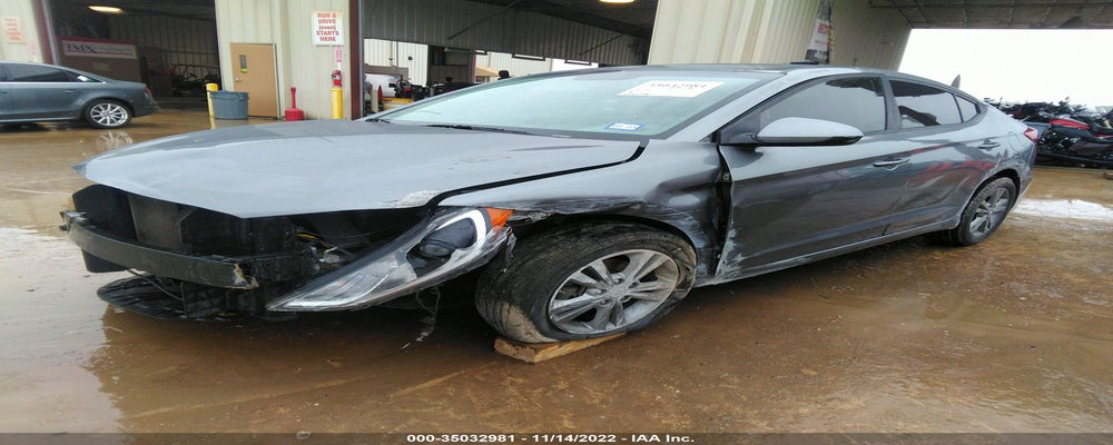 KMHD84LF2HU245626 2017 HYUNDAI ELANTRA photo no. 2