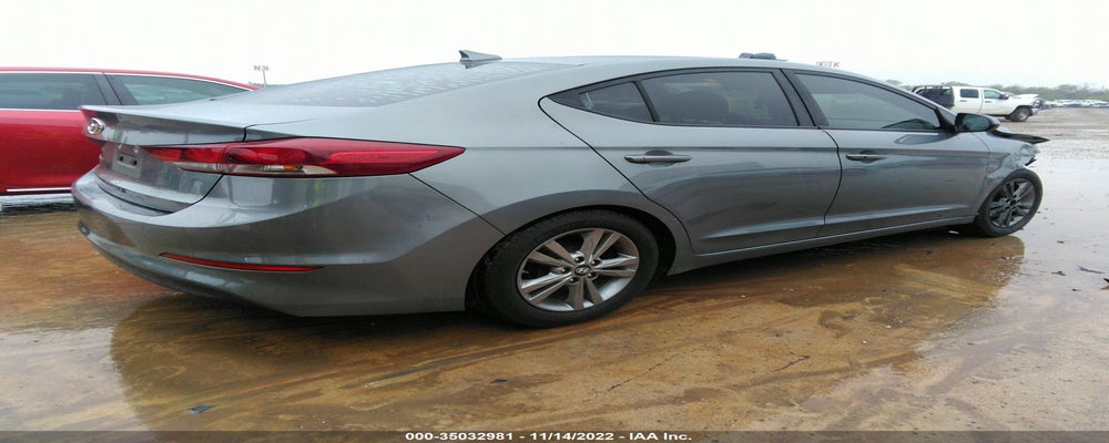 KMHD84LF2HU245626 2017 HYUNDAI ELANTRA photo no. 4