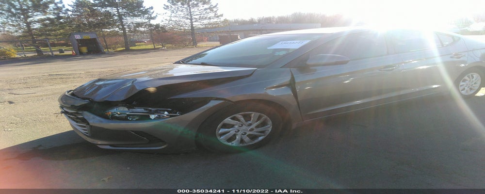5NPD74LF9JH350588 2018 HYUNDAI ELANTRA photo no. 2