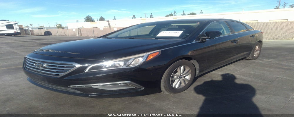 5NPE24AF9FH197028 2015 HYUNDAI SONATA photo no. 2