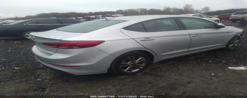 5NPD84LFXJH358051 2018 HYUNDAI ELANTRA photo no. 4