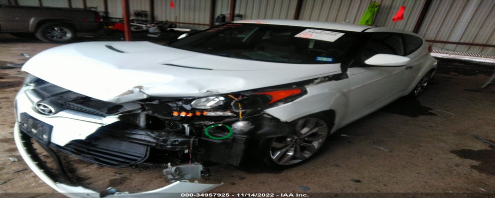 KMHTC6AD1FU223265 2015 HYUNDAI VELOSTER photo no. 2