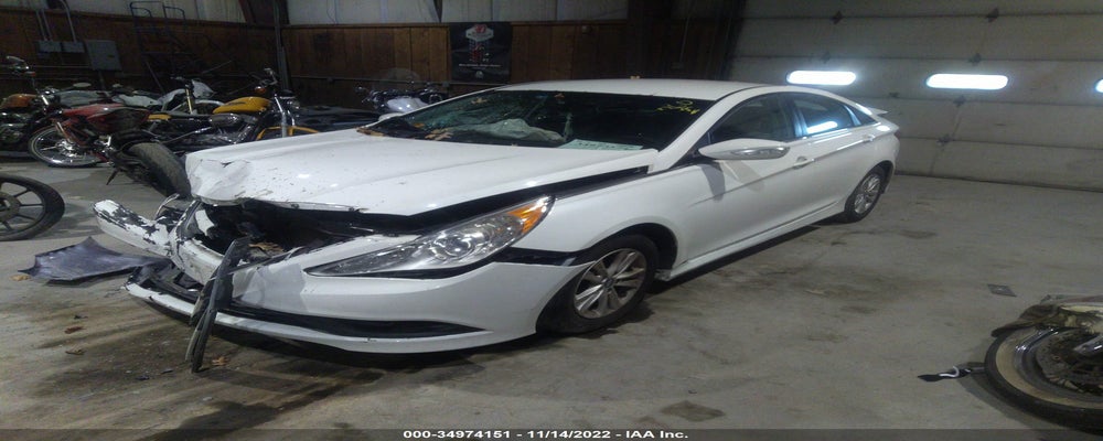 5NPEB4ACXEH896575 2014 HYUNDAI SONATA photo no. 2