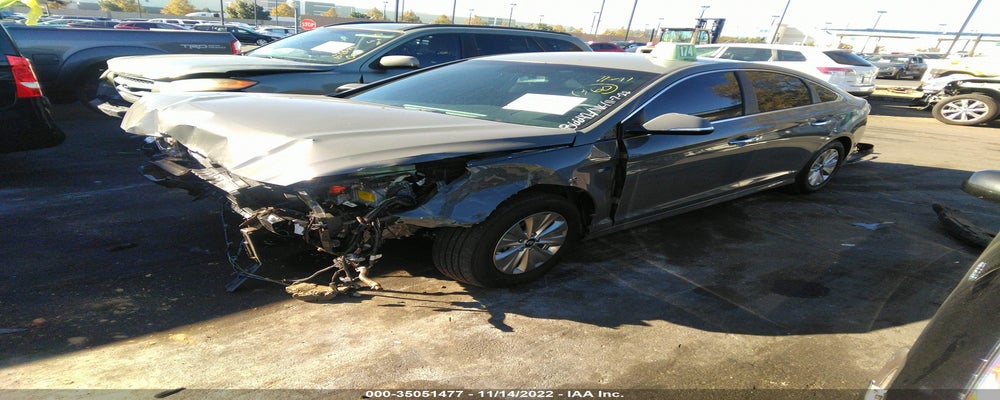 KMHE24L37KA094030 2019 HYUNDAI SONATA HYBRID photo no. 2