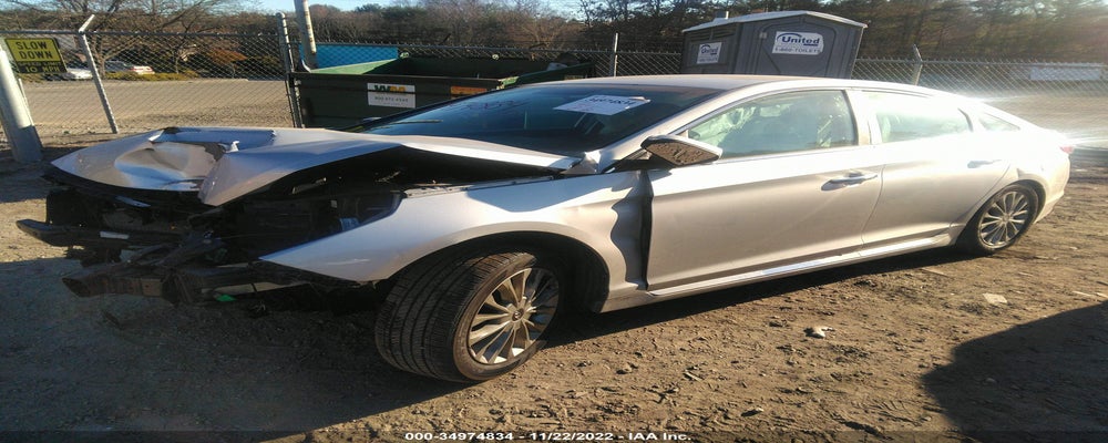 5NPE34AF5FH010686 2015 HYUNDAI SONATA photo no. 2
