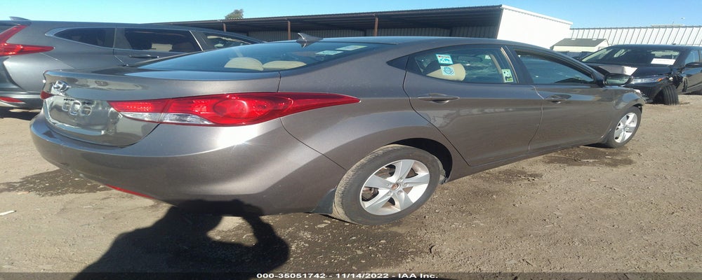 5NPDH4AE6DH295996 2013 HYUNDAI ELANTRA photo no. 4