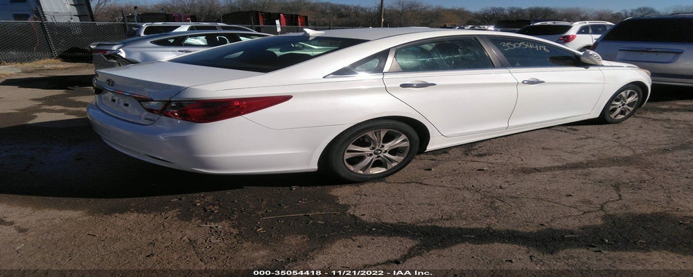 5NPEC4AC0BH255878 2011 HYUNDAI SONATA photo no. 4