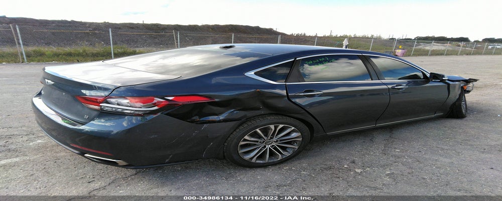 KMHGN4JE0FU065137 2015 HYUNDAI GENESIS photo no. 4