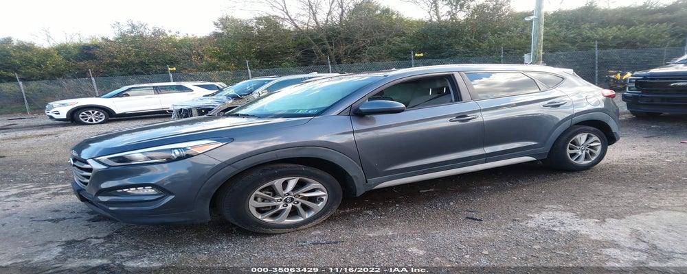 KM8J33A4XJU748470 2018 HYUNDAI TUCSON photo no. 2