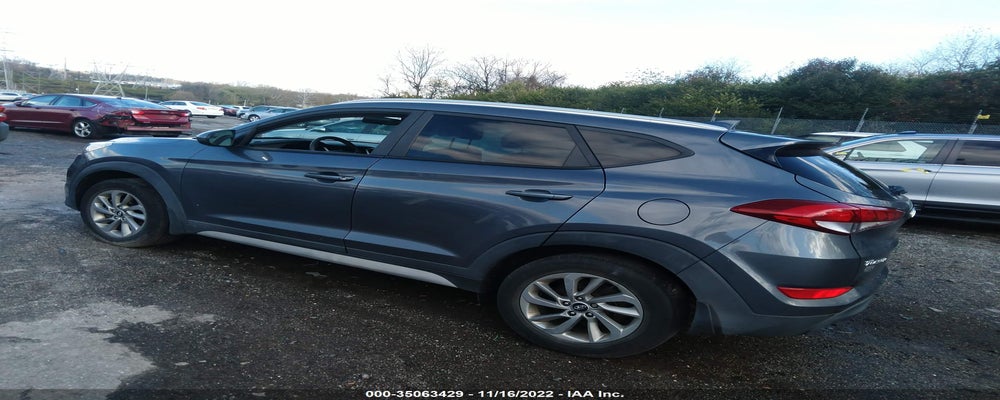 KM8J33A4XJU748470 2018 HYUNDAI TUCSON photo no. 3