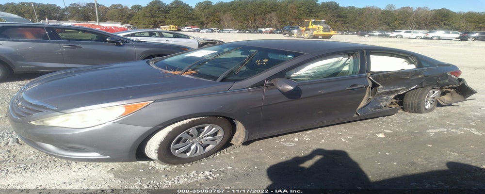5NPEB4AC9BH108980 2011 HYUNDAI SONATA photo no. 2