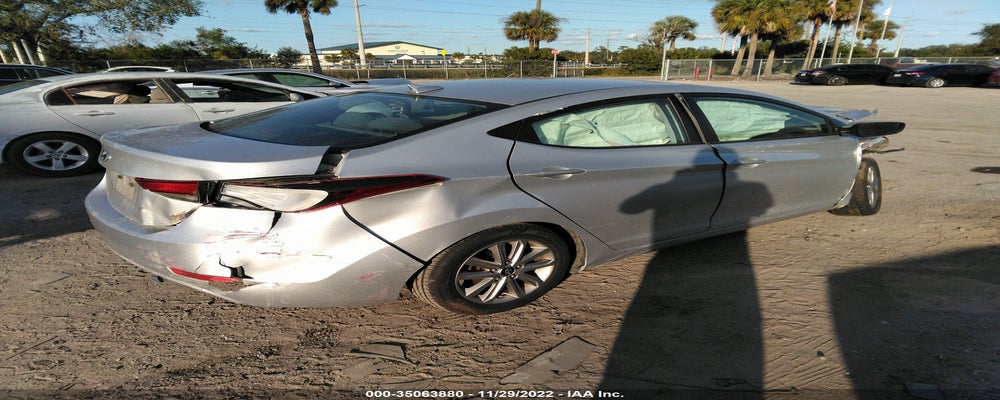 5NPDH4AE1GH710579 2016 HYUNDAI ELANTRA photo no. 4