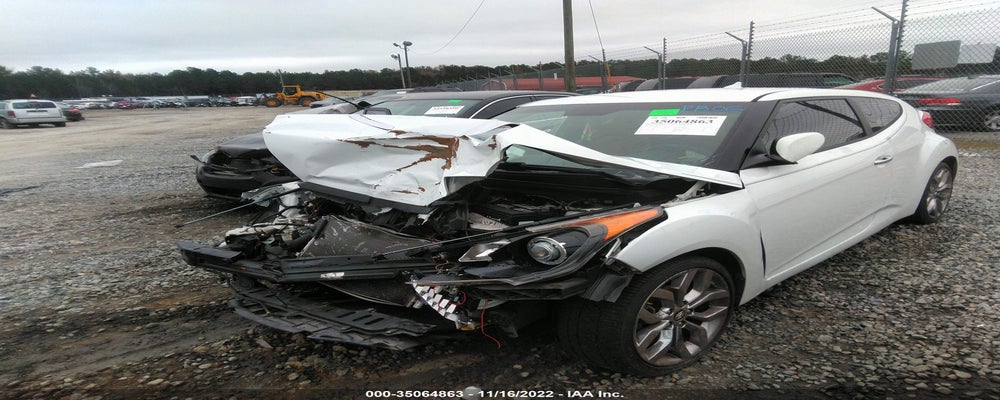 KMHTC6AD2FU219757 2015 HYUNDAI VELOSTER photo no. 2