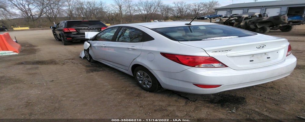 KMHCT4AE7HU360064 2017 HYUNDAI ACCENT photo no. 3