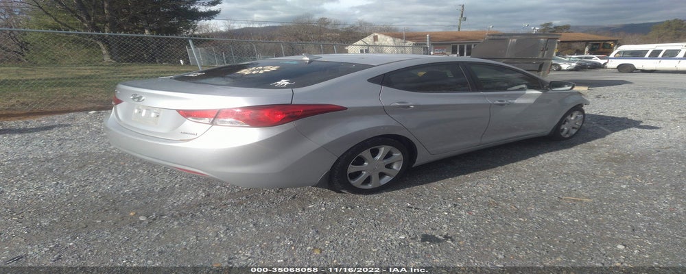 5NPDH4AE4DH198389 2013 HYUNDAI ELANTRA photo no. 4