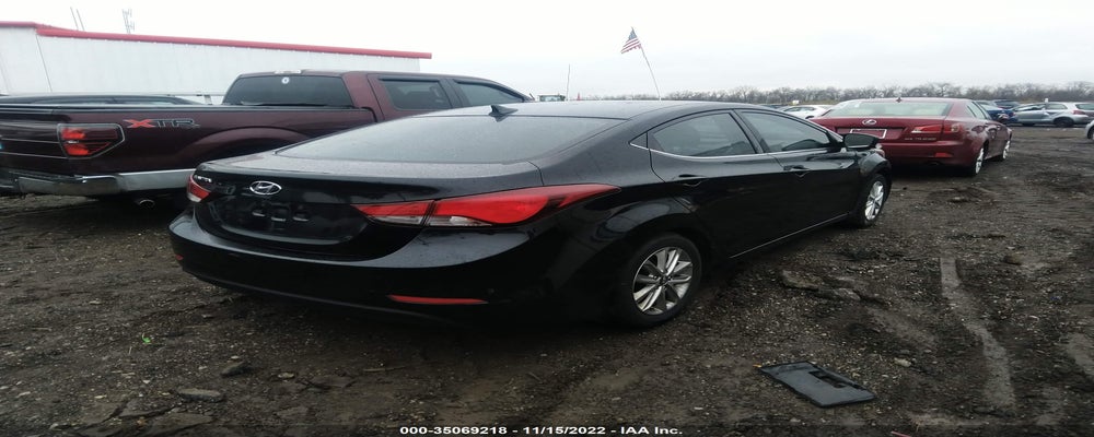 KMHDH4AE3FU285964 2015 HYUNDAI ELANTRA photo no. 4