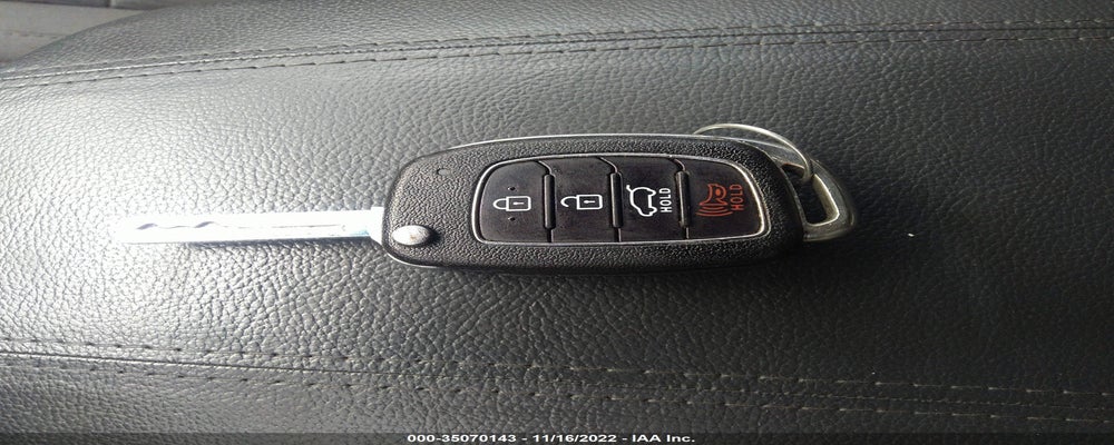5NMZTDLB8HH004778 2017 HYUNDAI SANTA FE SPORT photo no. 11