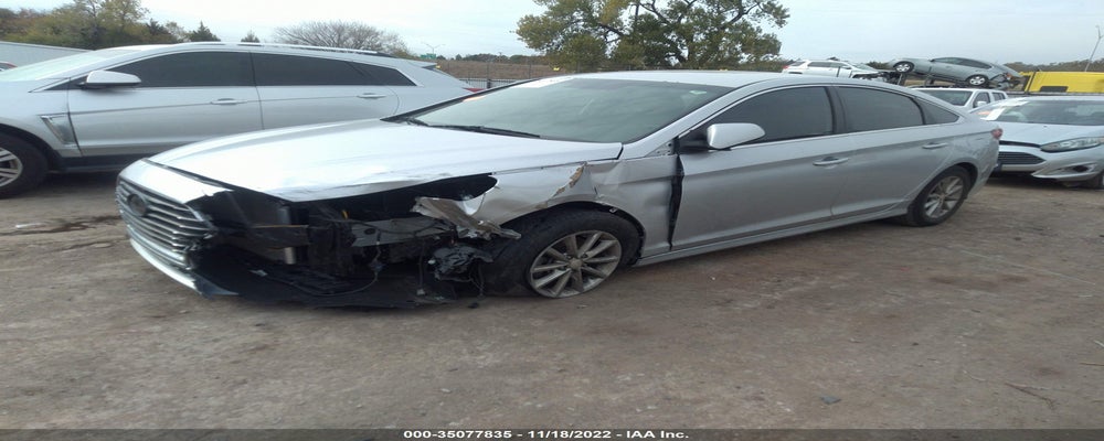 5NPE24AF4JH694626 2018 HYUNDAI SONATA photo no. 2